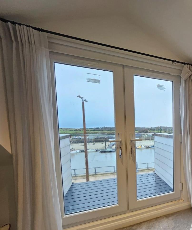 River Breeze Balcony 4 Littlehampton Exterior photo